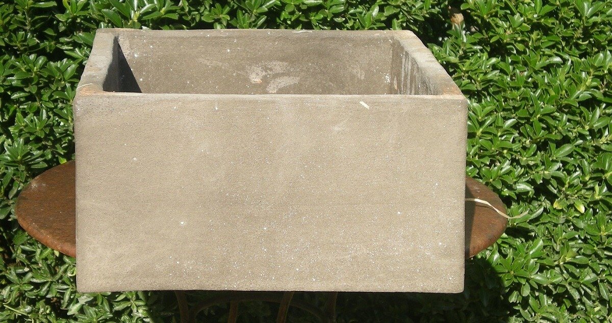 PIEDISTALLO NERO H 15